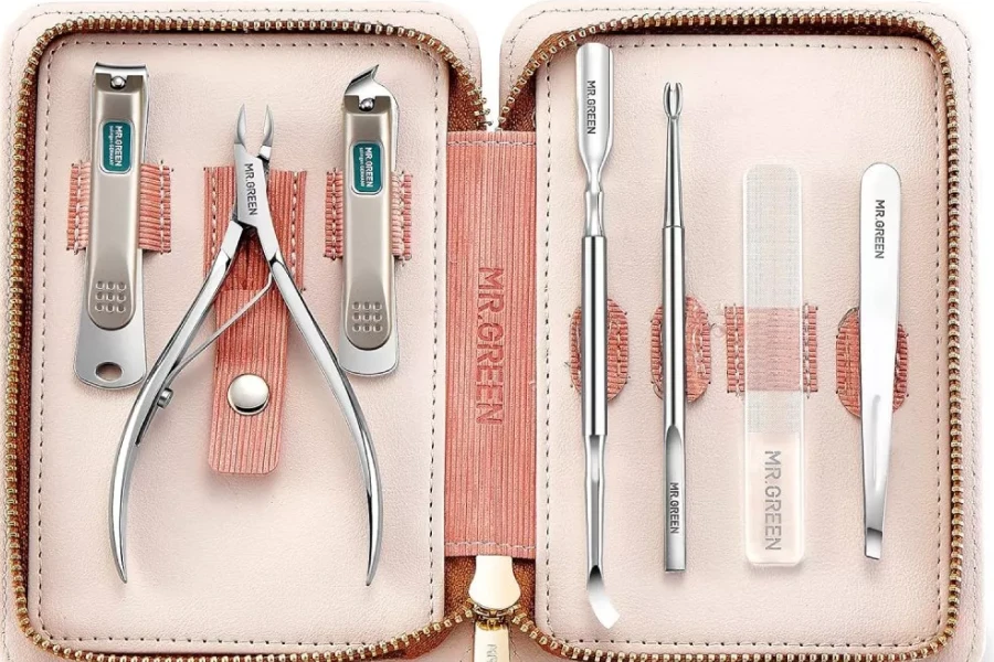 Travel Manicure Kit